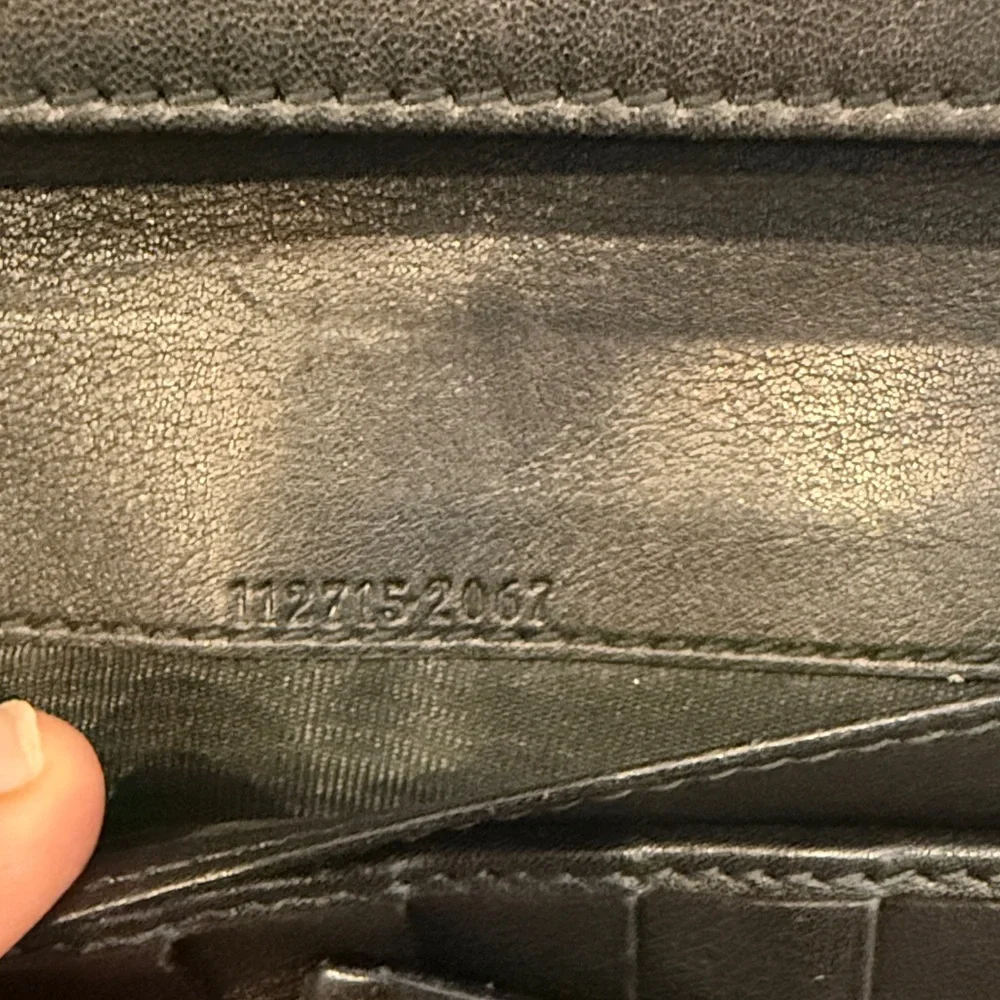 Vintage Gucci Large Wallet - Picture 7 of 11